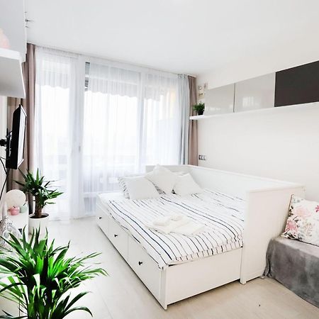 Silver Lodge Ezuestpart Apartman Siofok Exterior photo